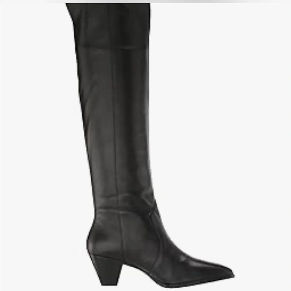 VINCE CAMUTO Sewinny Knee High Boot wide calve leather boot 10